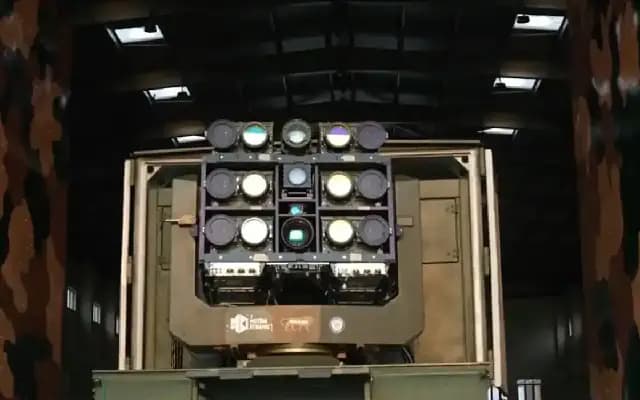 India Unleashes “Star Wars” Laser Weapon: DEW MK-II(A) Destroys Drone Swarms
