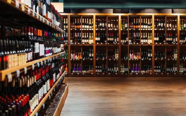 Bengaluru Liquor Store Fined for Charging Customer for Branded Carry Bag