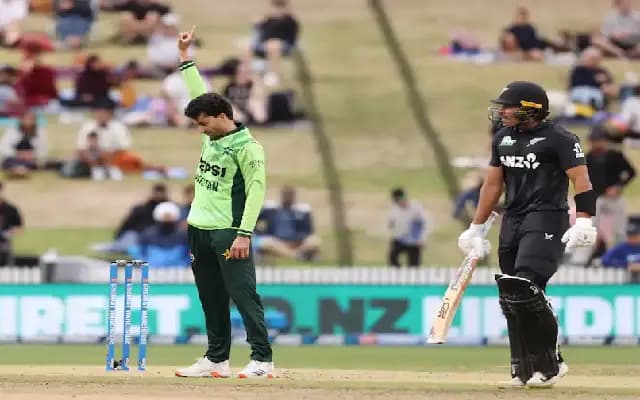 Pakistan’s Sufiyan Muqeem Creates ODI History with Record-Breaking No.12 Innings