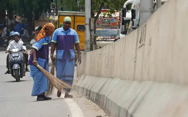 Bengaluru: Balagere Residents Rise in Protest: ‘No Roads, No Taxes!’