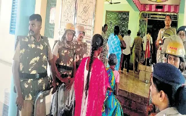 Dalit Devotees Enter Mariamman Temple in Namakkal After 90 Years