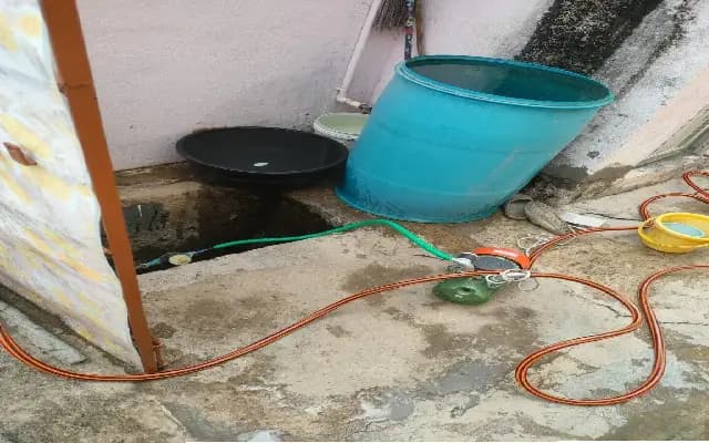 “Motors or No Water: Slum Residents Struggle for Every Drop”