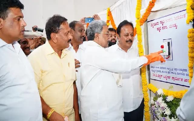 Mandya: Siddaramaiah Slams BJP, Defends Congress Development Push