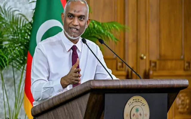 Maldives President Breaks World Record with Nearly 15-Hour Press Conference