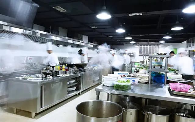 Study Flags High Air Pollution in Community Kitchens; Workers at Risk