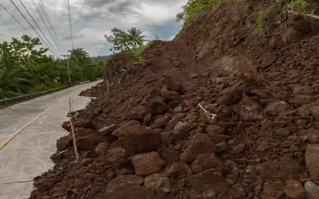 Relentless Rains Wreak Havoc in Bantwal: Landslides, Wall Collapses