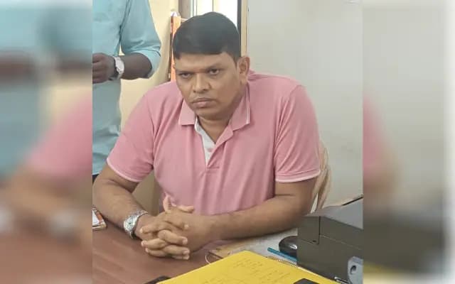 Bribe Trap: Kadri Constable Caught Red-Handed by Lokayukta