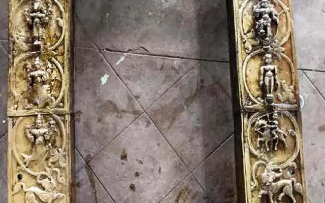 Vijayanagara-Era Dasavatara Doorframe Unearthed at Udupi Temple