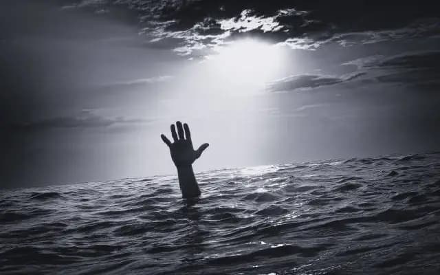 Fisherman Drowns as Traditional Boat Capsizes off Padukere Beach