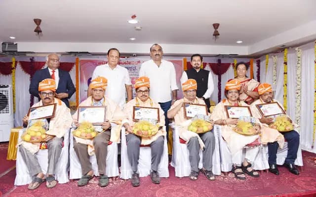 Doctors Felicitated, Free Health Camp Held at Adarsha Hospital on Doctors’ Day