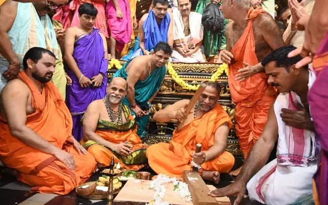 Golden Chariot Construction Begins at Udupi Sri Krishna Mutt with Divine Blessings