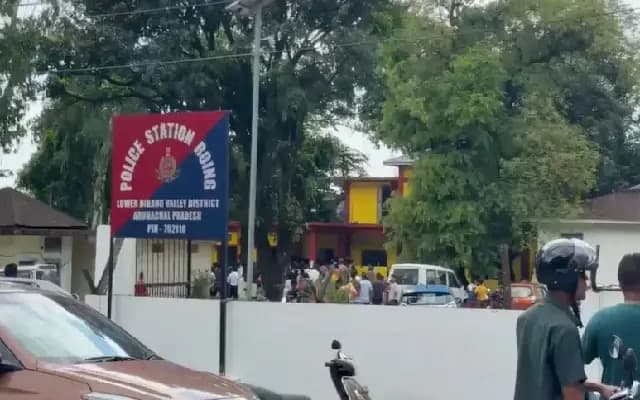 Teen Accused of Hostel Misconduct Dies in Mob Attack in Roing