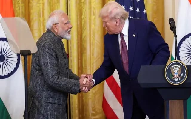 Trump Slaps 25% Tariffs on India, Warns of Penalty Over Trade and Russia Ties
