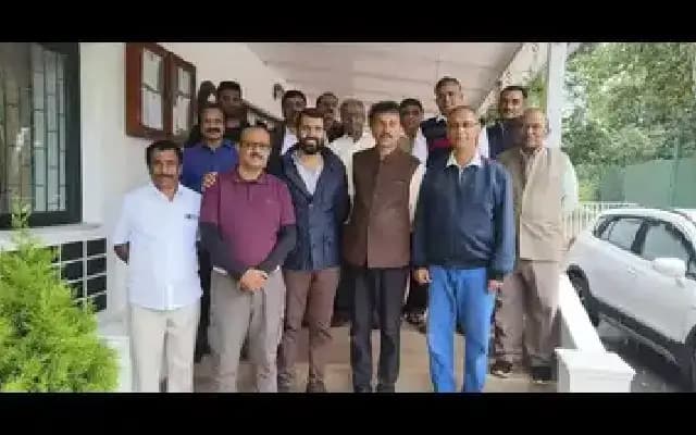 Kodagu coffee growers seek urgent relief as heavy rains threaten harvest