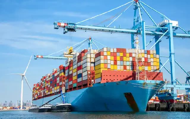 Trump Slaps 50% Tariff on Indian Goods Over Russian Oil Imports