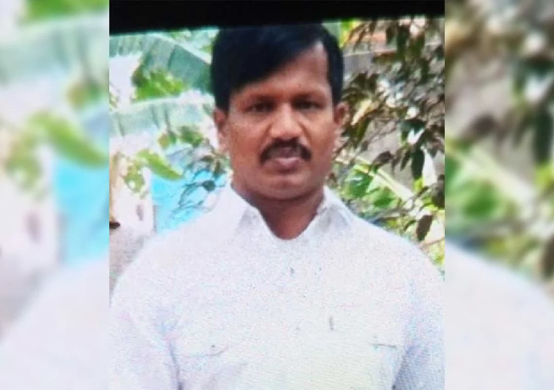 Bus conductor collapses and dies while assisting students in college bus