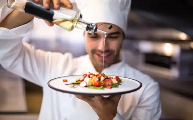 Mumbai Lawyer Reveals Her Cook Earns ₹2 Lakh/Month, Internet Reacts