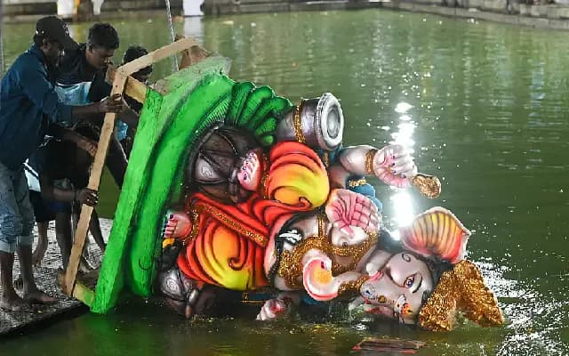 Over 73,000 Ganesha idols immersed in Bengaluru on second day