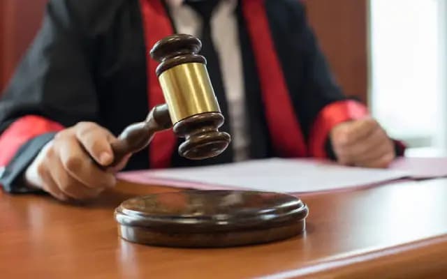Jharkhand High Court judge reprimands IAS officer during land case hearing