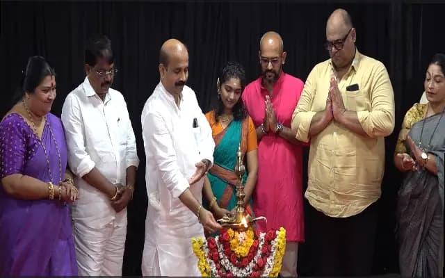 Vidushi Deeksha begins 216-hour Bharatanatyam world record attempt in Udupi