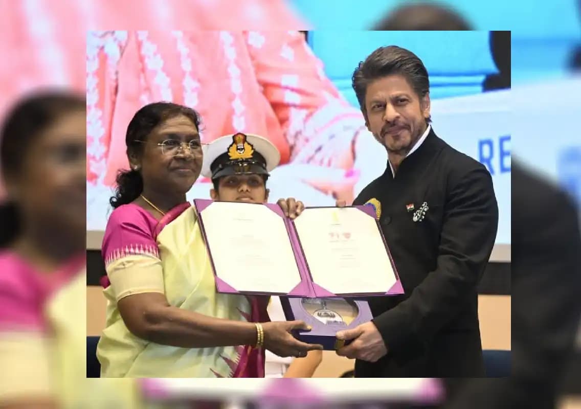 Shah Rukh Khan wins first National Award for Jawan