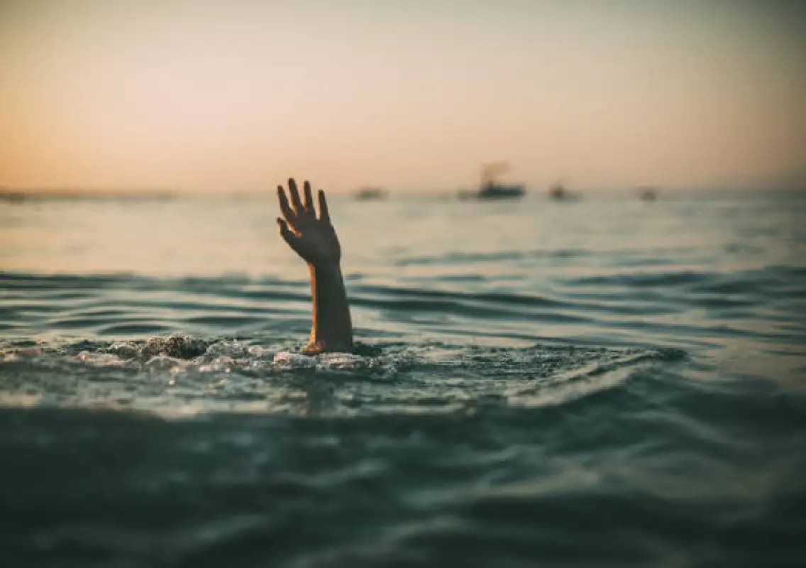 Bengaluru boy swept away by waves at Murudeshwar beach