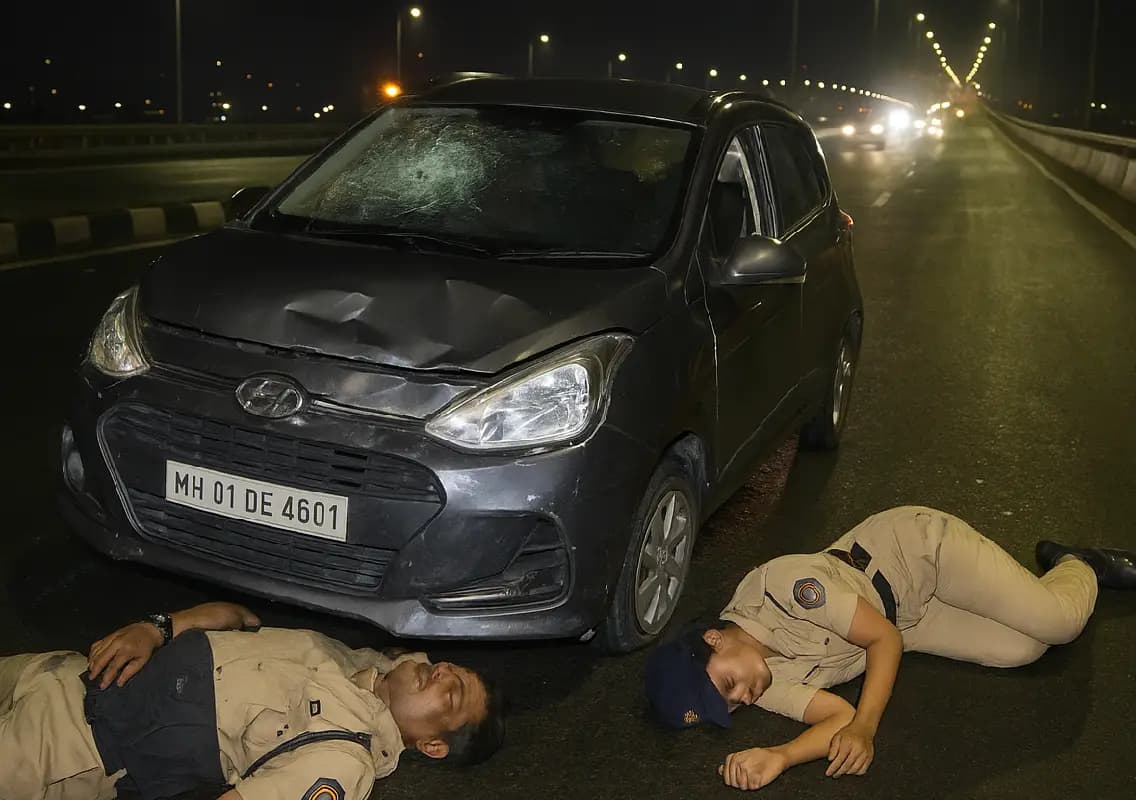 Mumbai cop killed, woman constable injured in Worli Sea Link crash