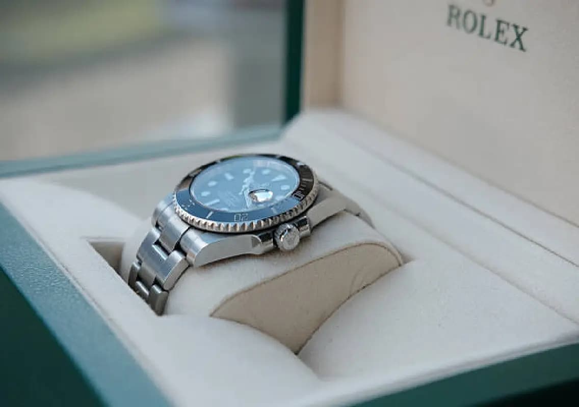 Delhi High Court allows Dubai resident to redeem seized Rolex watch