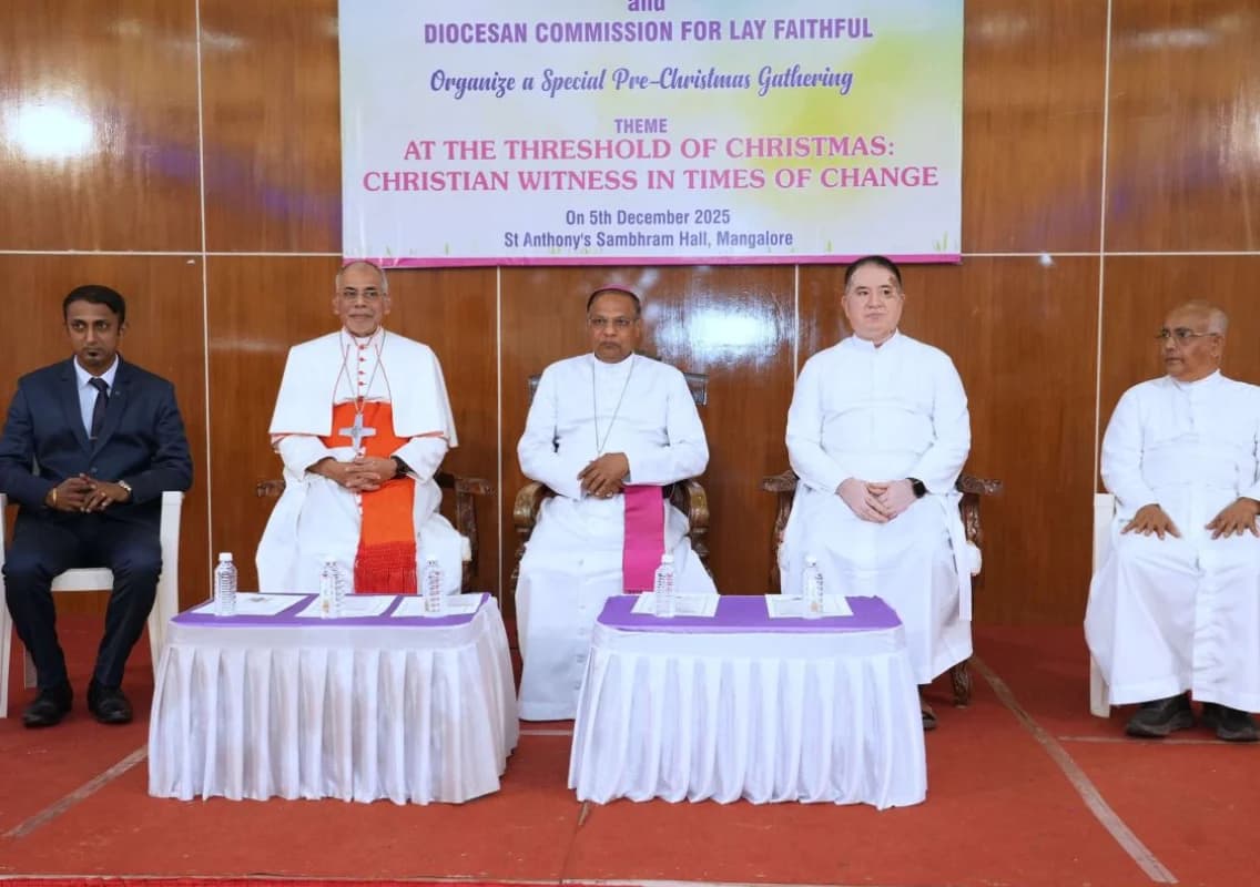 ‘Be Artisans of Peace’ – Cardinal Ferrao Calls for Prophetic Leadership at Pre-Christmas Gathering