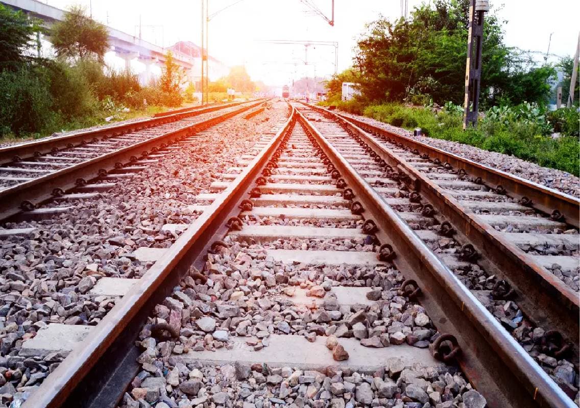 Bengaluru professor charred, lover found dead on tracks