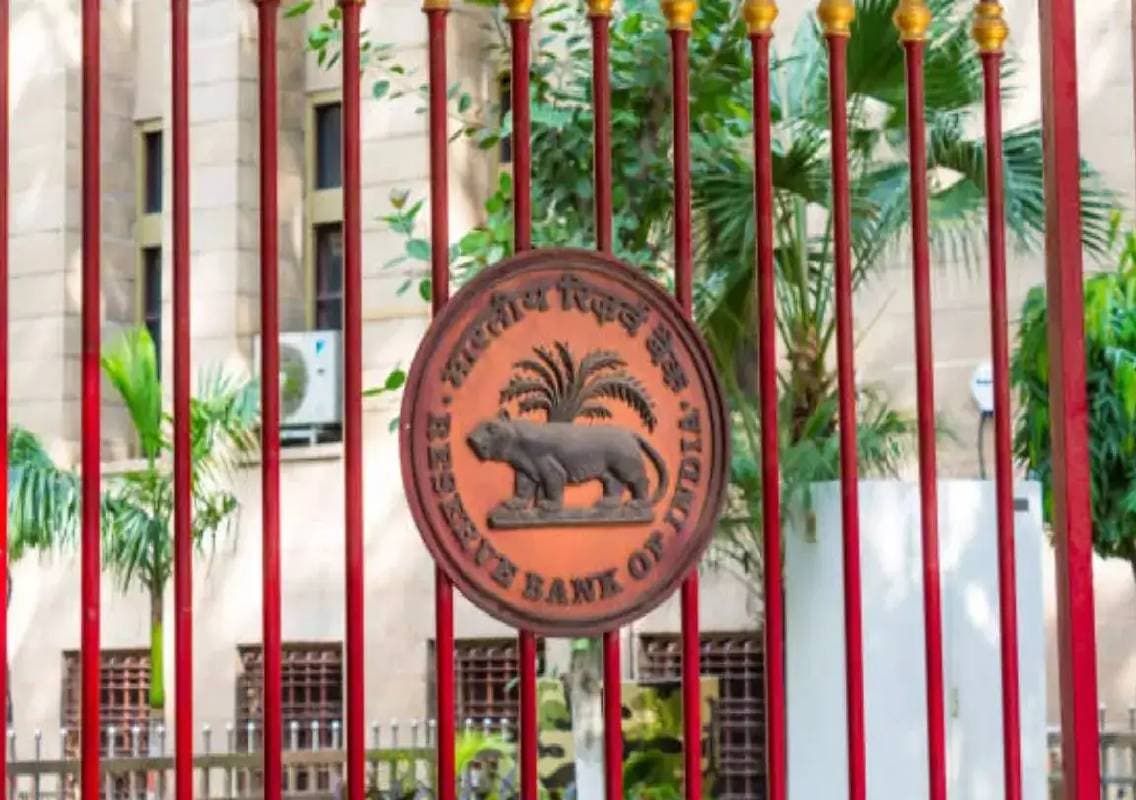 RBI MPC minutes flag inflation risks despite rate hold