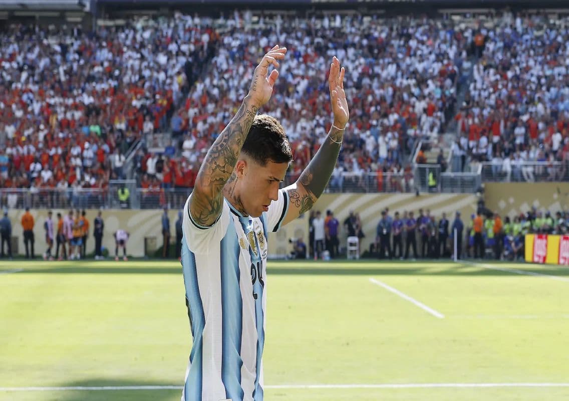 Enzo reacts after red card in World Cup final