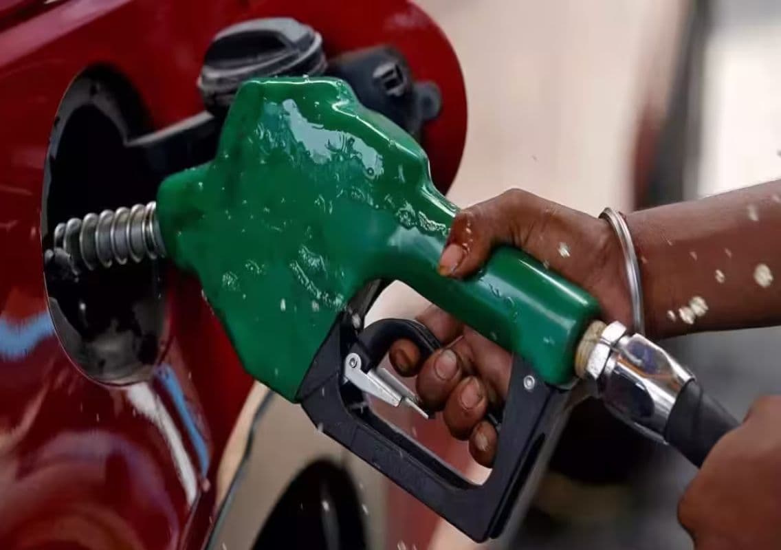 Petrol diesel prices today: Bengaluru, Delhi, Mumbai rates