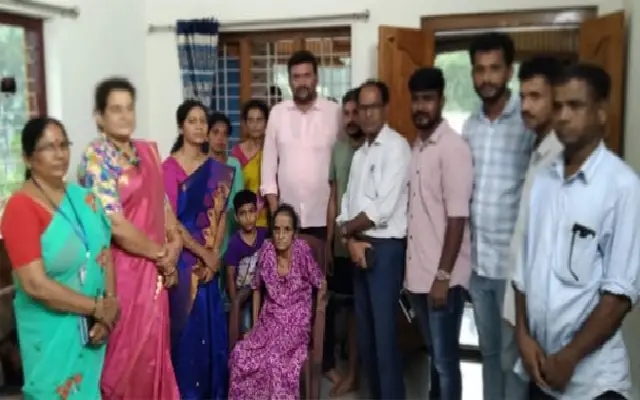 Elderly Woman United with Family: Tahsildar's Intervention Resolves Dispute - News Karnataka