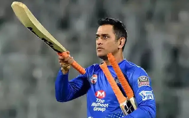 MS Dhoni's Future in IPL Uncertain as Viral Video Emerges - News Karnataka