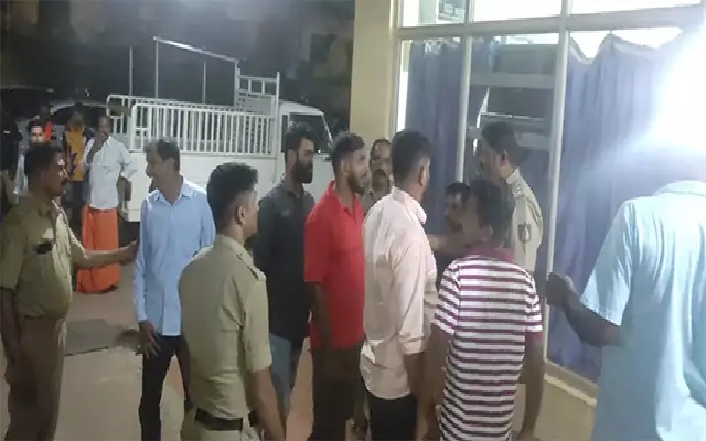 Family Lodges Complaint After Man Dies at Puttur Hospital - News Karnataka