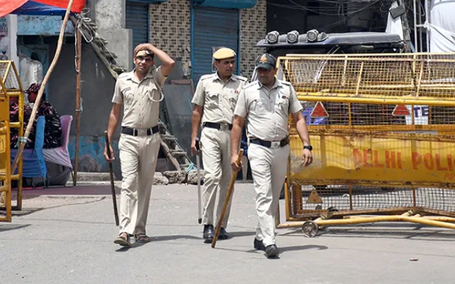 Delhi: 20-Year-Old Man Fatally Stabbed, 4 Arrested Including 2 Minors - News Karnataka