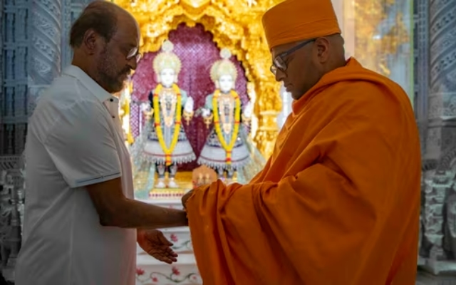 Rajinikanth Awarded UAE's Golden Visa, Visits Abu Dhabi Mandir - News Karnataka