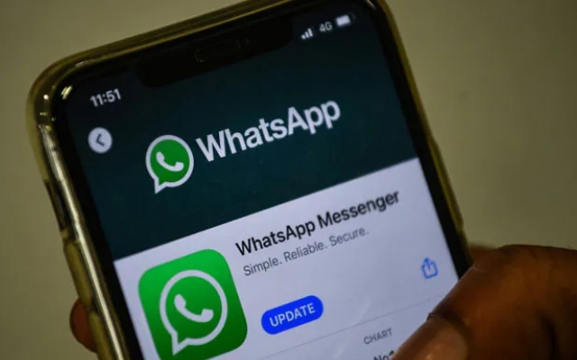 Elon Musk Claims Meta's WhatsApp Misuses User Data Every Night - News Karnataka