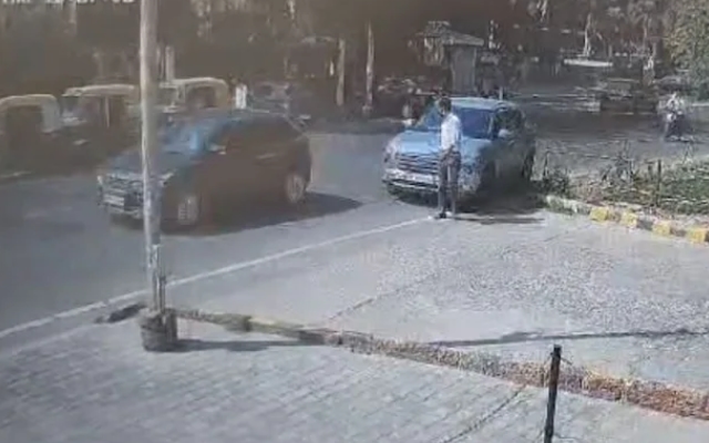 Noida Accident: Student Crossing Road Rammed by SUV, Captured on CCTV - News Karnataka