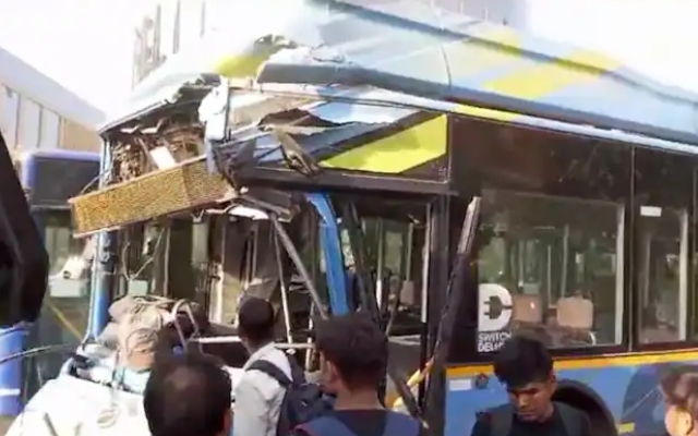 Naoroji Nagar Accident: Delhi Government Bus Rams Another, 2 Injured - News Karnataka