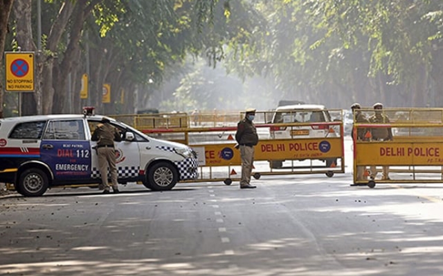 Delhi Police's Tweet on Girlfriend Search Goes Viral, Sparks Comedy Frenzy - News Karnataka