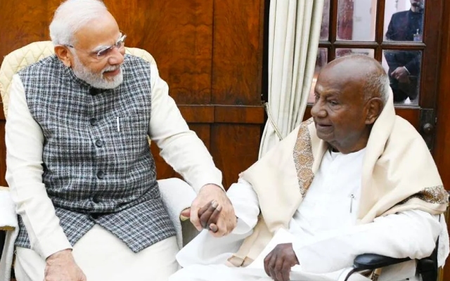 PM Modi Wishes Deve Gowda on 92nd Birthday, Honors His National Service - News Karnataka