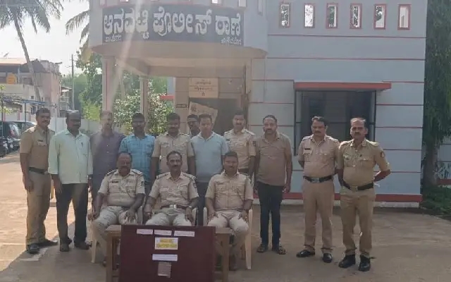 Shivamogga Police Solve Burglary Case; Recover Gold Worth Rs 4.80 Lakh - News Karnataka