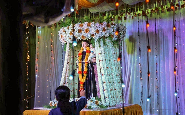 11th Day of Tredicina for Feast of St Anthony Held at Milagres Shrine - News Karnataka