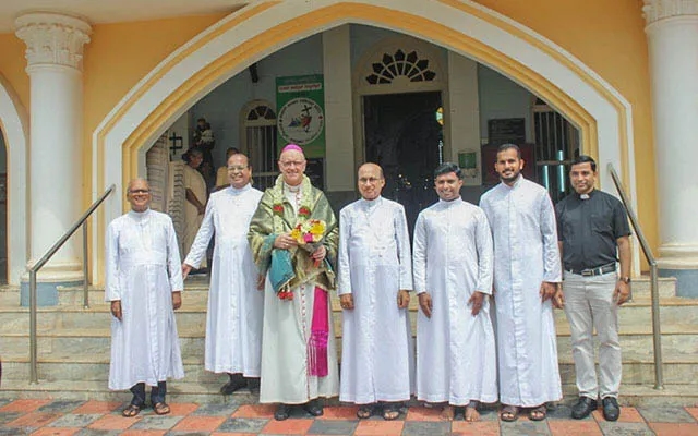 Apostolic Nuncio Visits Milagres Cathedral, Kallianpur - News Karnataka