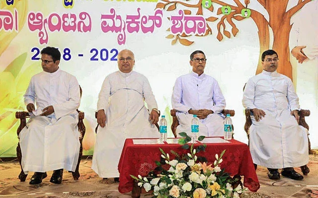 Catholic Board of Edn Honours Outgoing Secy Rev. Fr Antony Michael Shera - News Karnataka