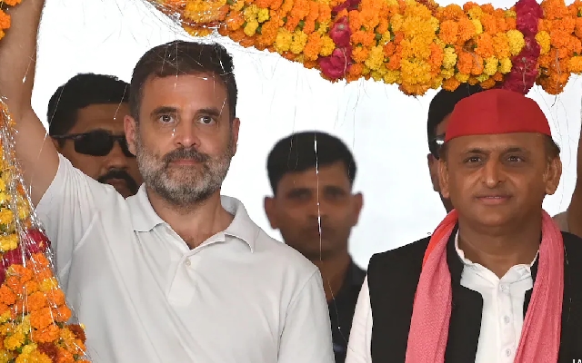 Akhilesh Yadav's First Reaction After INDIA Bloc's Impressive UP Show - News Karnataka