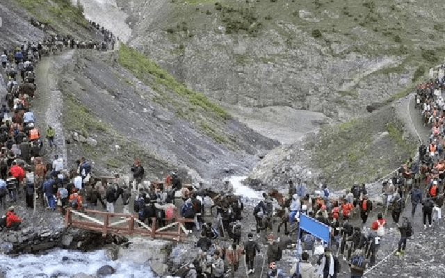 13,000 Pilgrims Begin Amarnath Yatra Amid Tight Security - News Karnataka