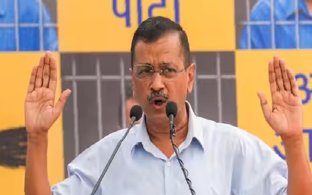 Delhi High Court Halts Kejriwal's Bail in Money Laundering Case - News Karnataka